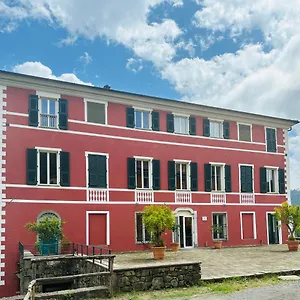 https://palazzo-costa.hotelitalianriviera.com
